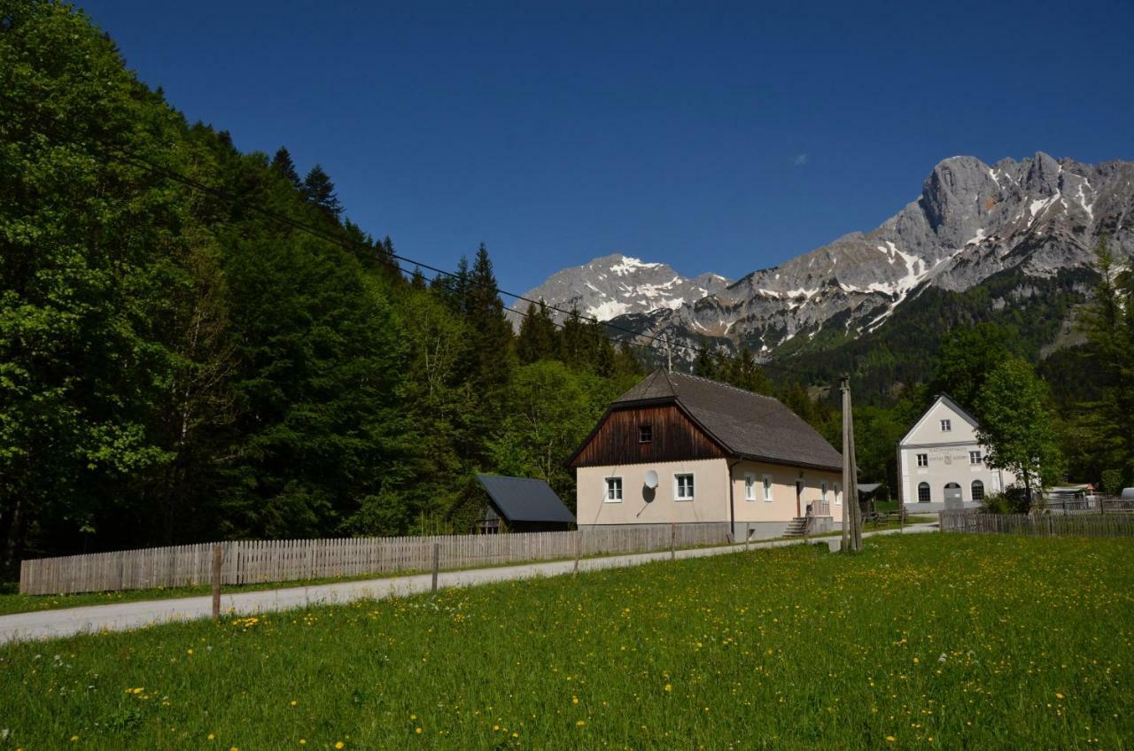 阿德蒙特Haus Rosina别墅 外观 照片